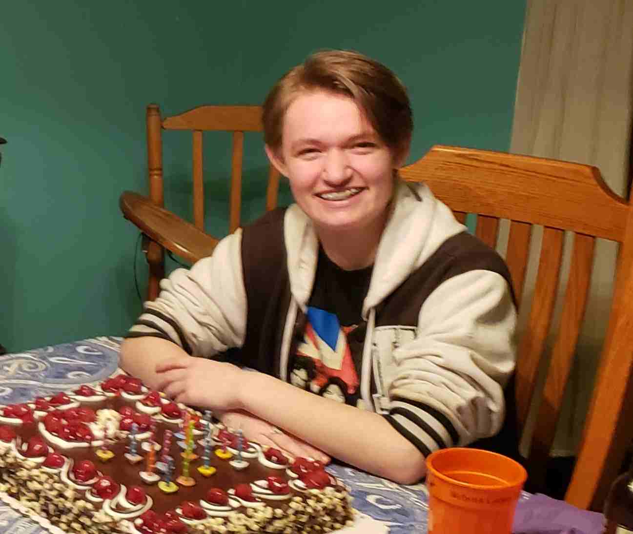 2019-03-30 Cate at 15 cake.jpg
